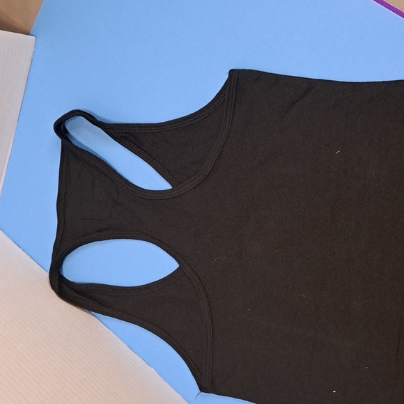 Razor back tank top - Picture 4 of 5